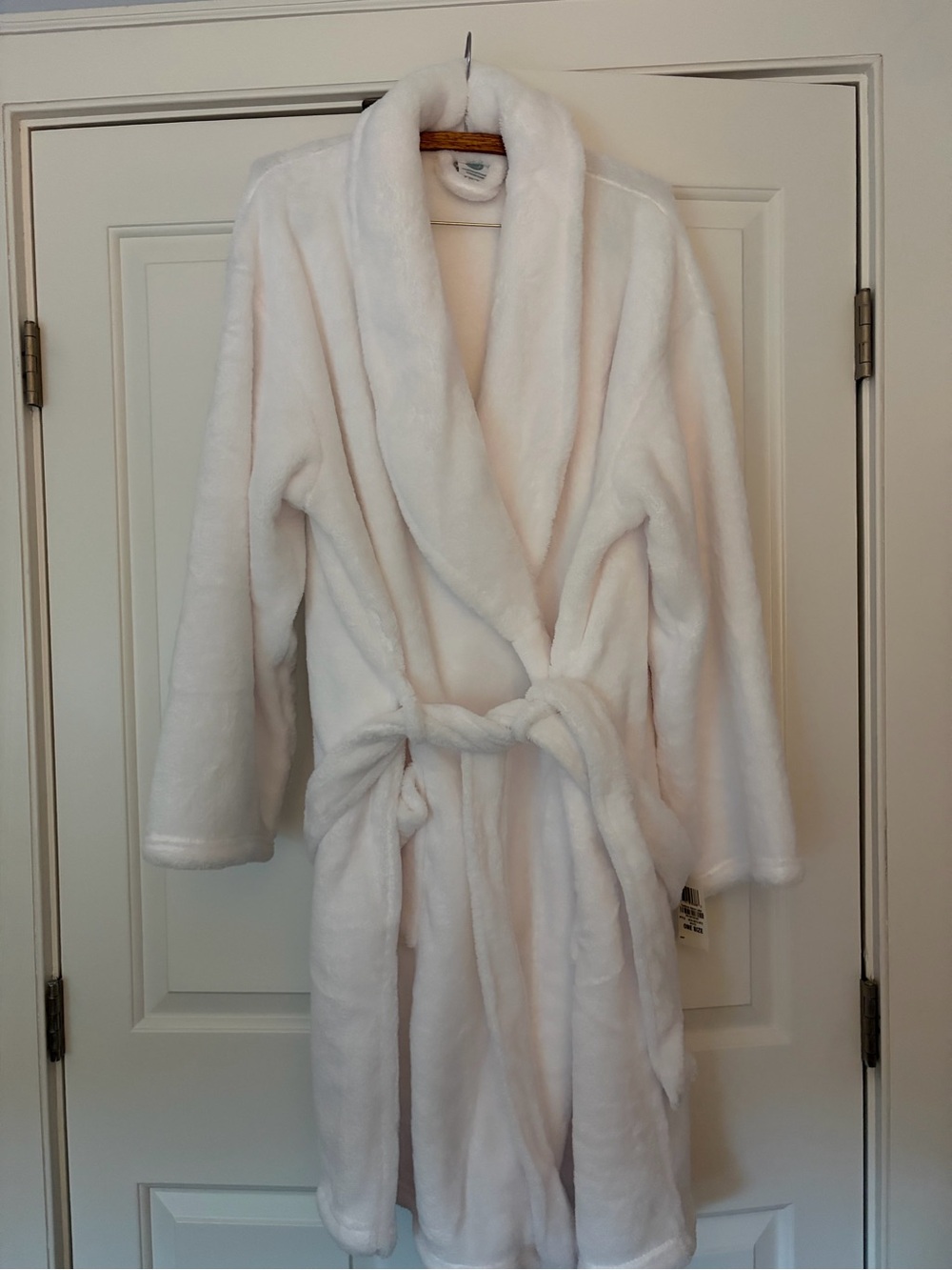 Martha Stewart Cozy Plush White Bath Robe NWT OS